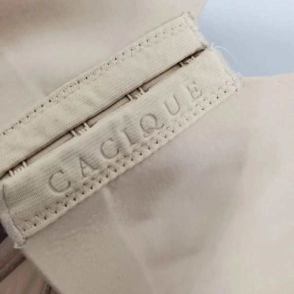 Women's CACIQUE Invisible Backsmoother Lightly Lined Full Coverage Bra 44DD - Picture 4 of 7